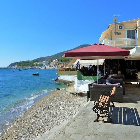Alpha Apartment, Ireon Samos ภายนอก รูปภาพ